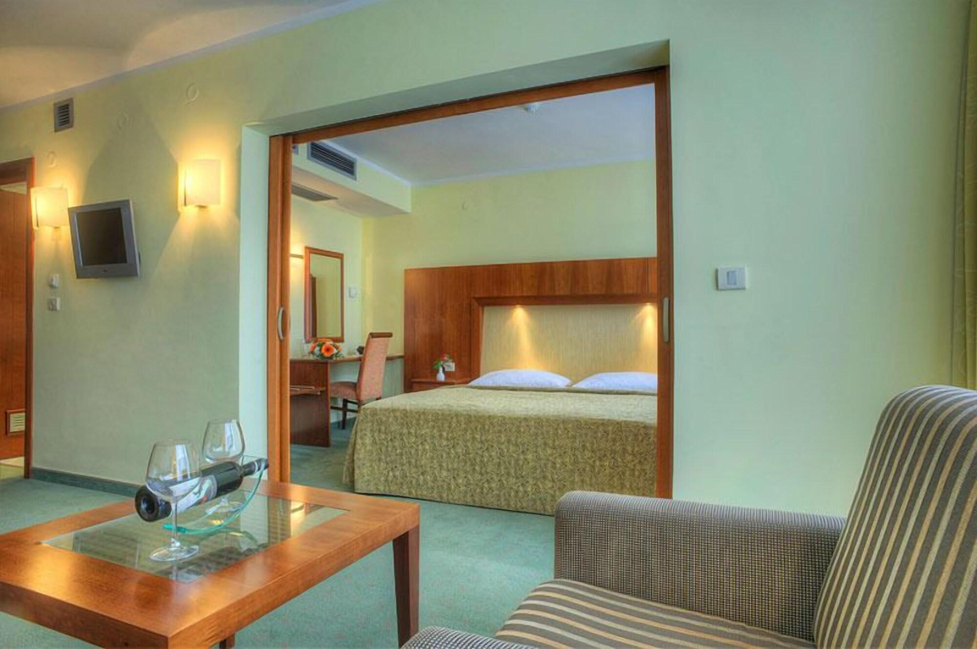 Hotel Rivijera Petrovazzo Esterno foto